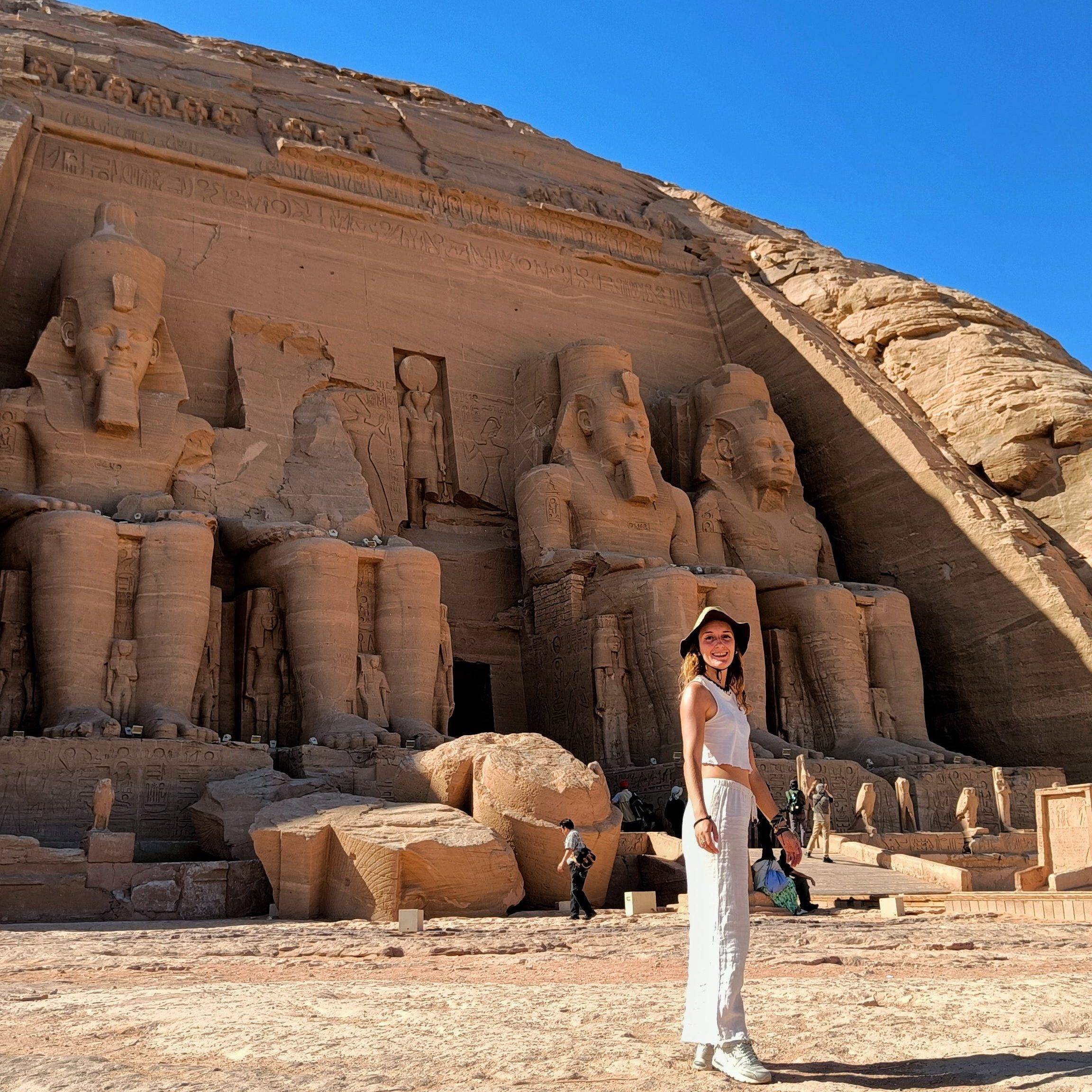 Templo de Abu Simbel en Egipto al sur de la ciudad de Aswan. Este templo fue movido piedra a piedra cuando se construyó la presa de Aswan.