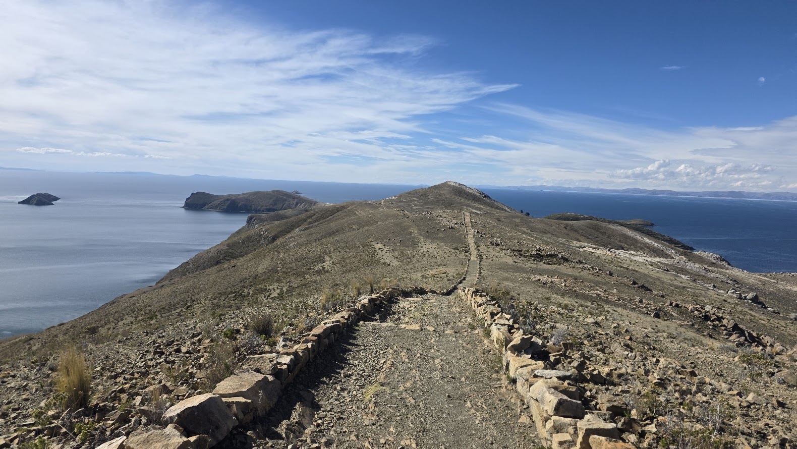 Lago Titicaca, el más alto del mundo a 4000m. Bolivia